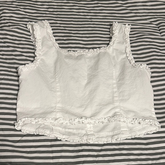 White Ruffled Button-Up Crop Top - Picture 4 of 4